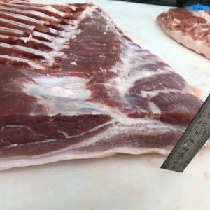 Belly, single ribbed, rind-on
